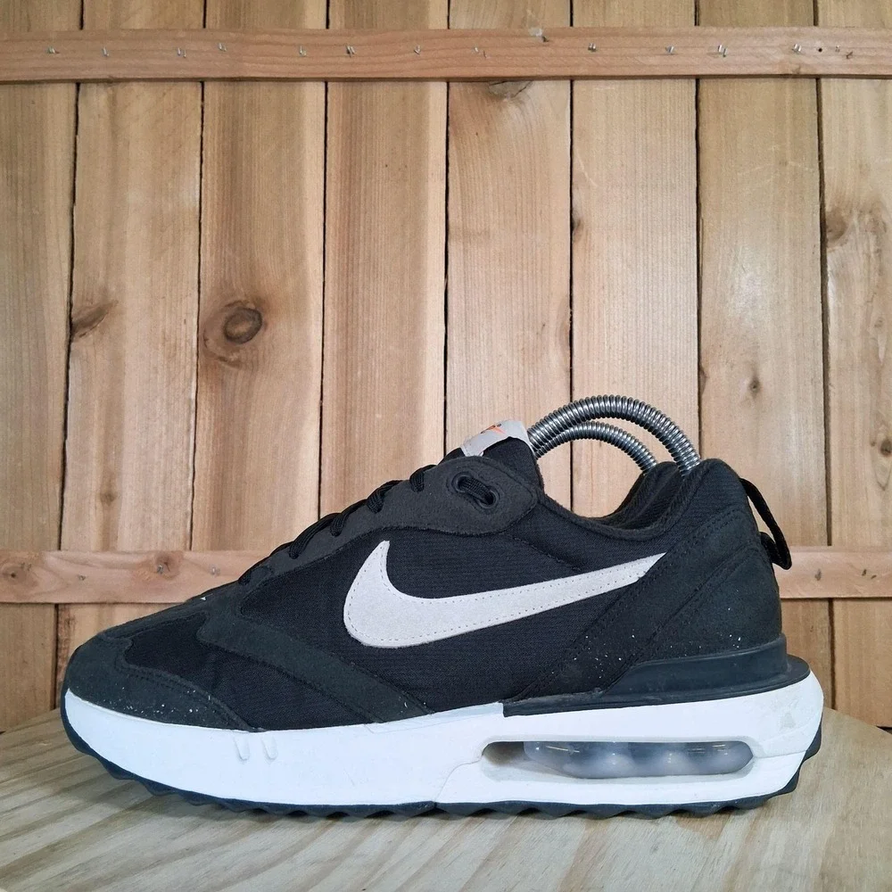 Nike Air Max‎ Dawn Shoes Womens 8.5 Black Mesh Running Sneakers DC4068-001